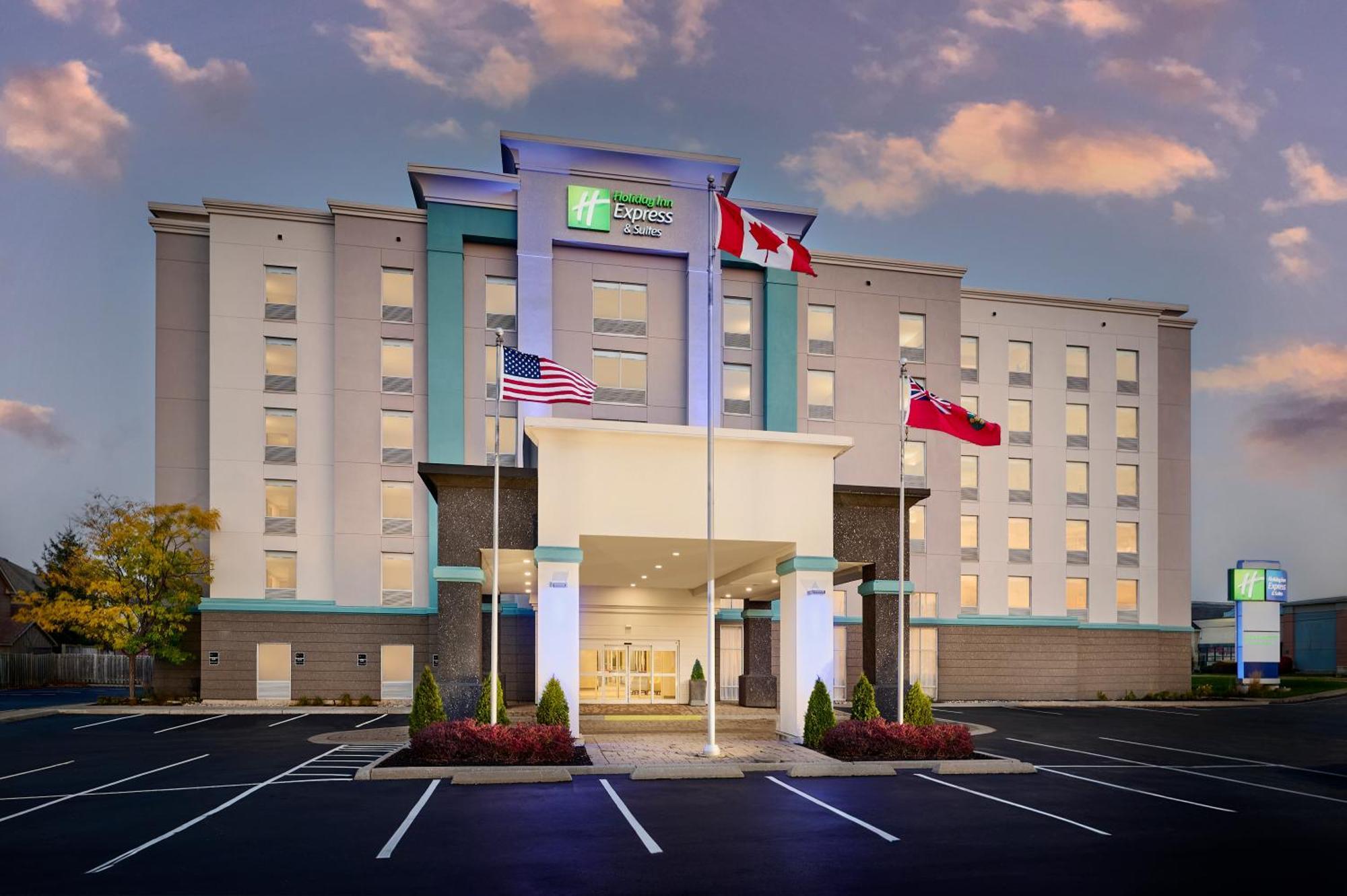Holiday Inn Express & Suites Kitchener Southeast By Ihg Exterior photo