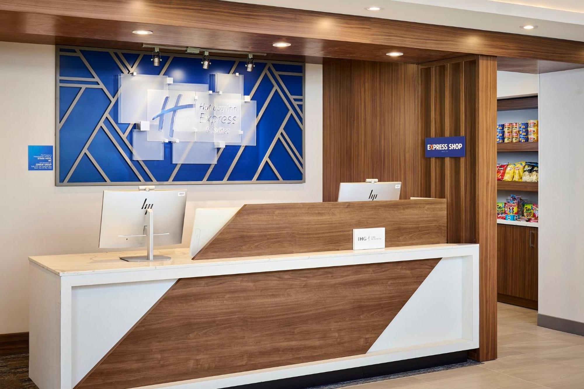 Holiday Inn Express & Suites Kitchener Southeast By Ihg Exterior photo